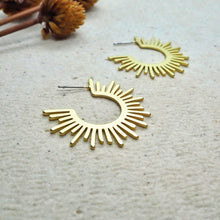 Load image into Gallery viewer, Agni earrings
