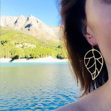 Load image into Gallery viewer, Xareni earrings
