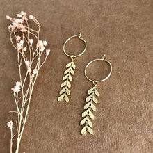 Load image into Gallery viewer, Eider earrings

