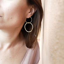 Load image into Gallery viewer, Laonia earrings
